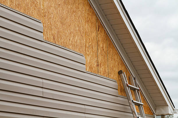 Professional Siding Contractor technician working in Harborcreek, PA